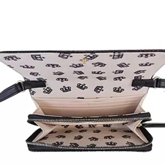 Juicy Couture Wordy Wallet/Crossbody Black Snap/Zipper Closure 12-Slot Card - Picture 5 of 5